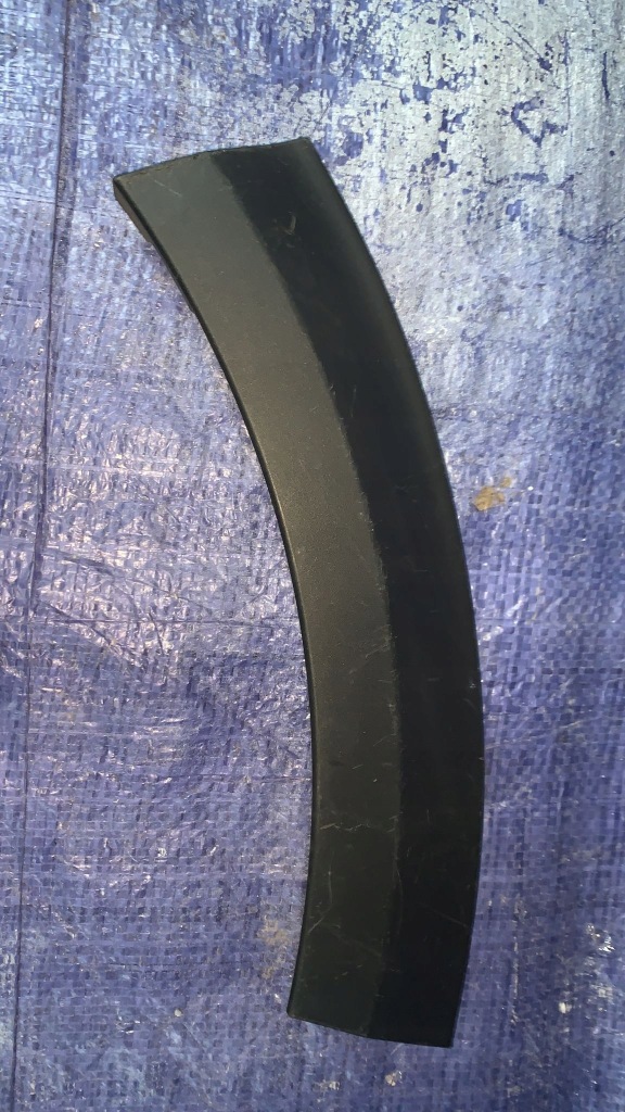 фото №1, Kia niro 2020- молдинг na бампер перед правая