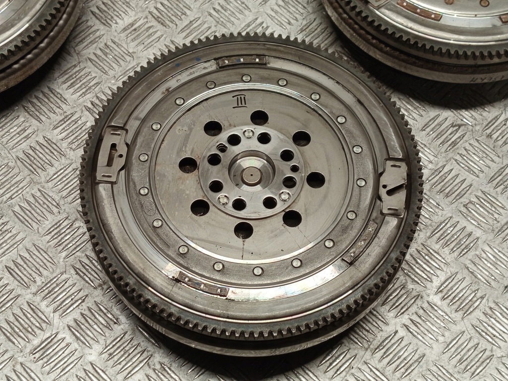 фото №15, Bmw оригінальний номер 8482605 3' g20 5' g30 x3 g01 колесо двомасовий зчеплення комплект