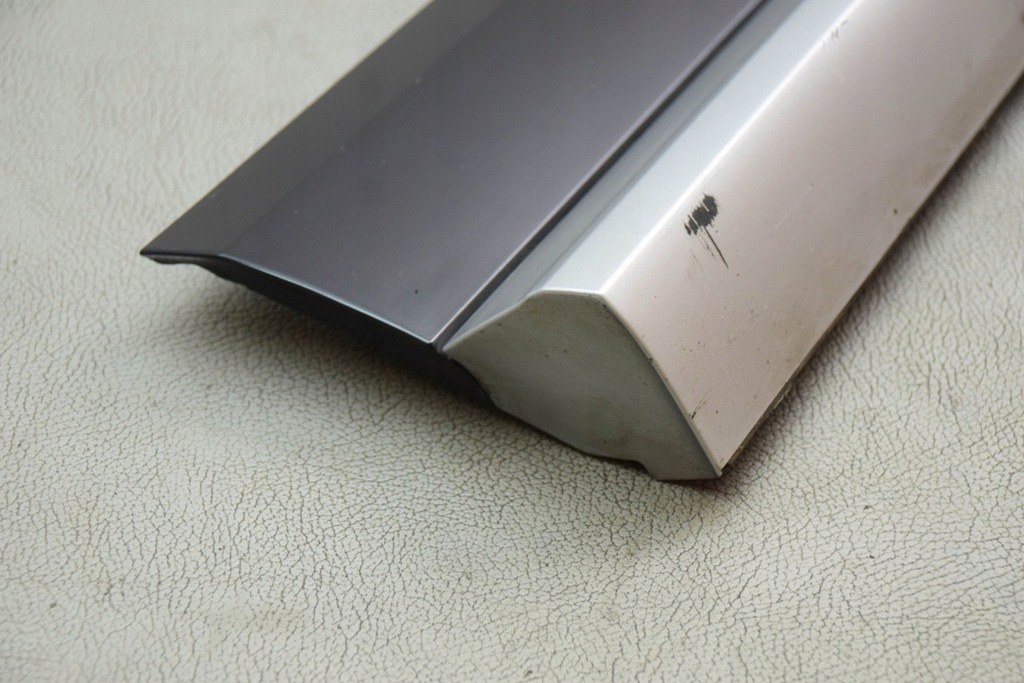 фото №13, Молдинг передних правых дверь audi q5 fy 80a853960a 2018