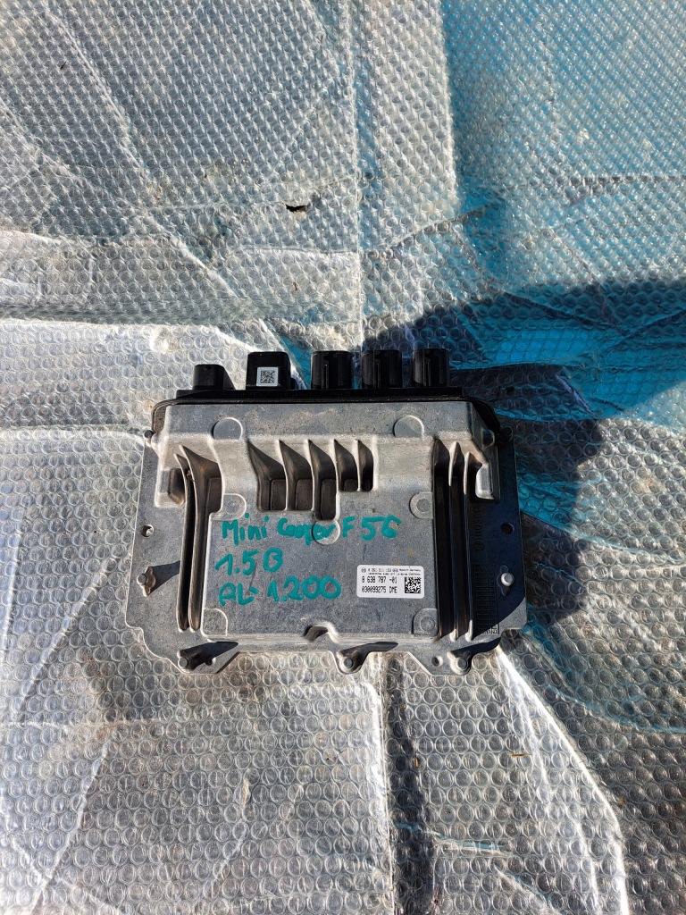 Купити Блок керування бортовий комп'ютер двигуна mini cooper f56 1.5 b 0261s11153