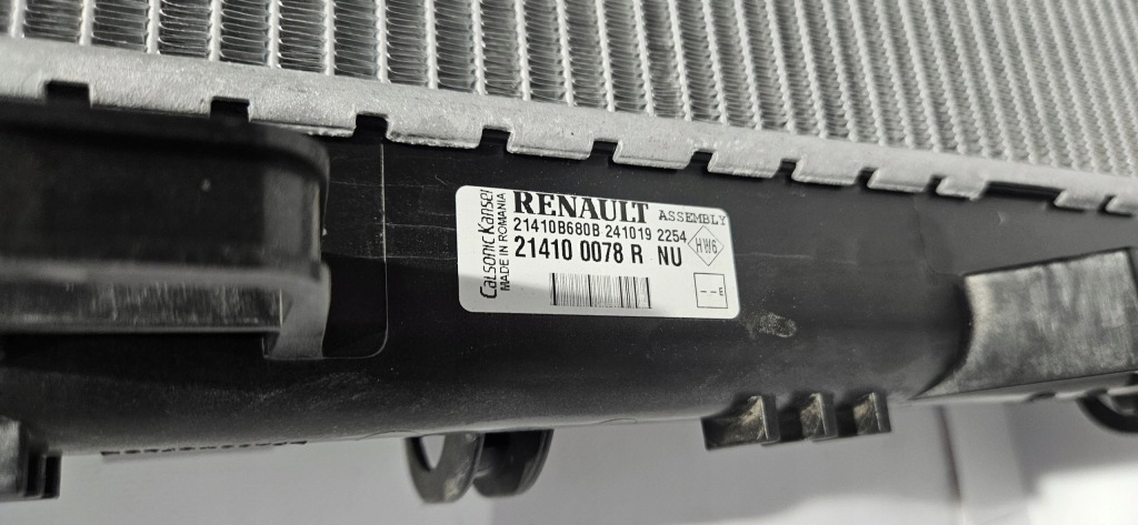 Радиатор воды dacia renault оригинал с Разборки