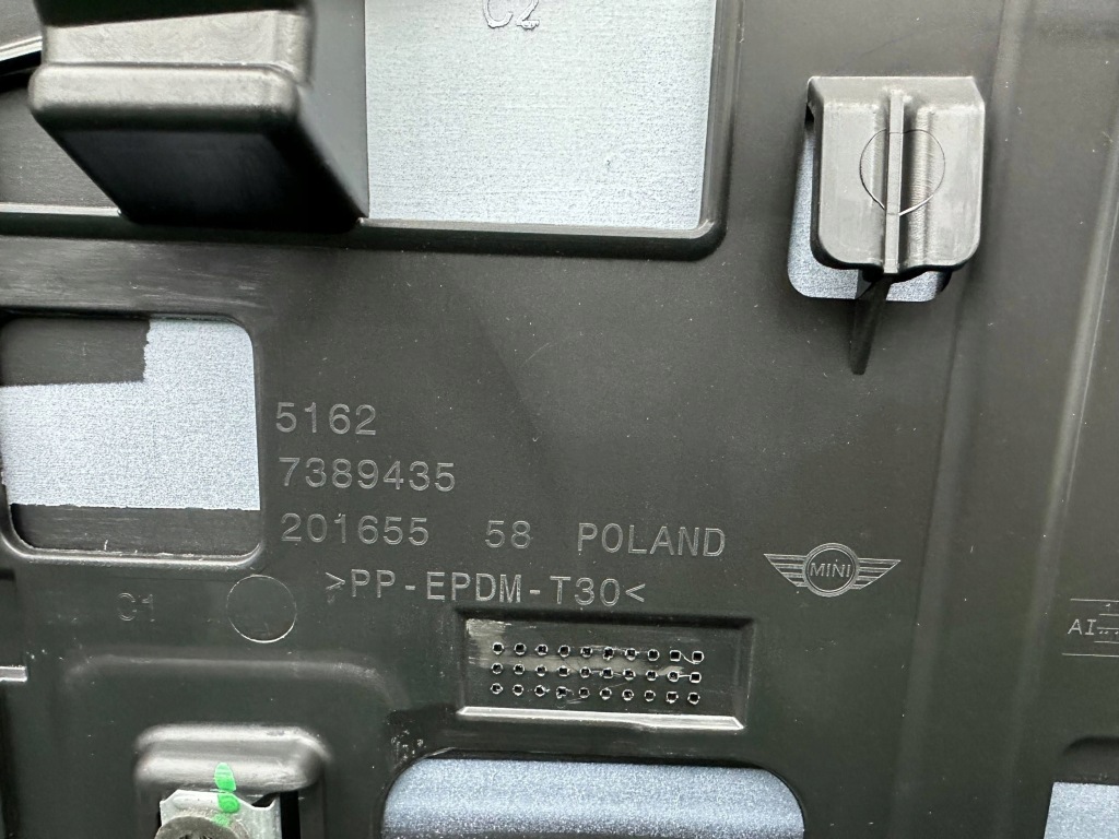 Спойлер крышки mini cooper countryman f60 7389435 Доставка