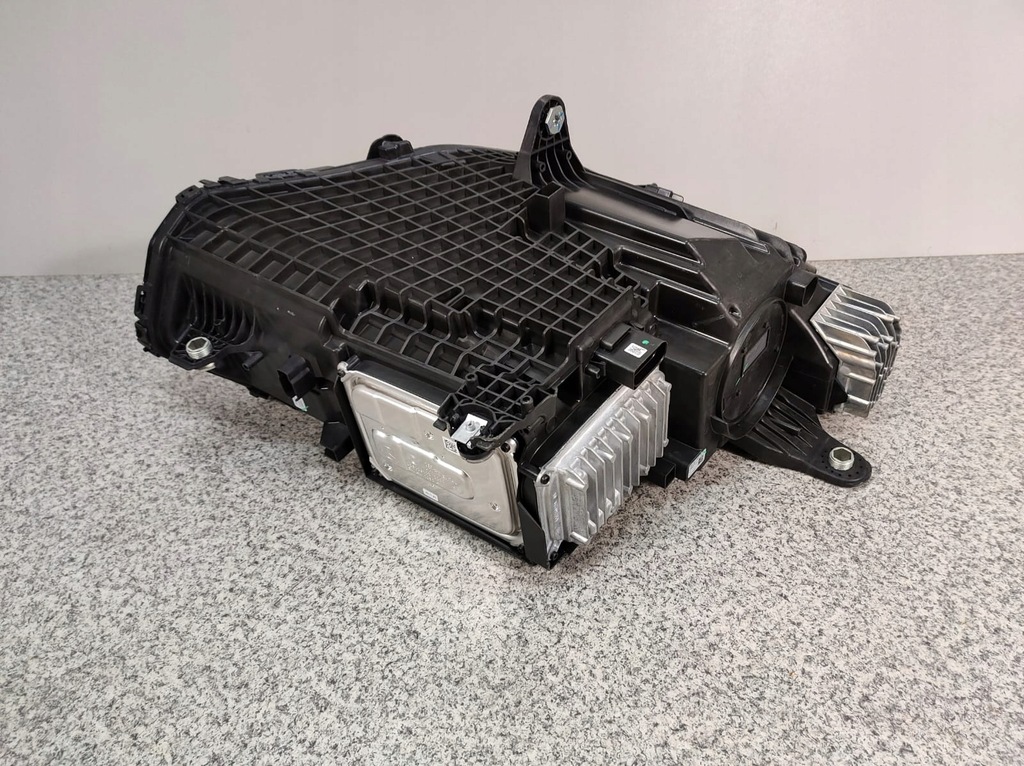 фото №13, Mercedes eqs suv 296 x296 лампа левая передняя digital light комплектная