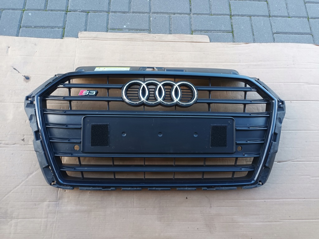 фото №1, Решітка радіатора audi s3 a3 8v0 8v3 решітка радіатора lift black