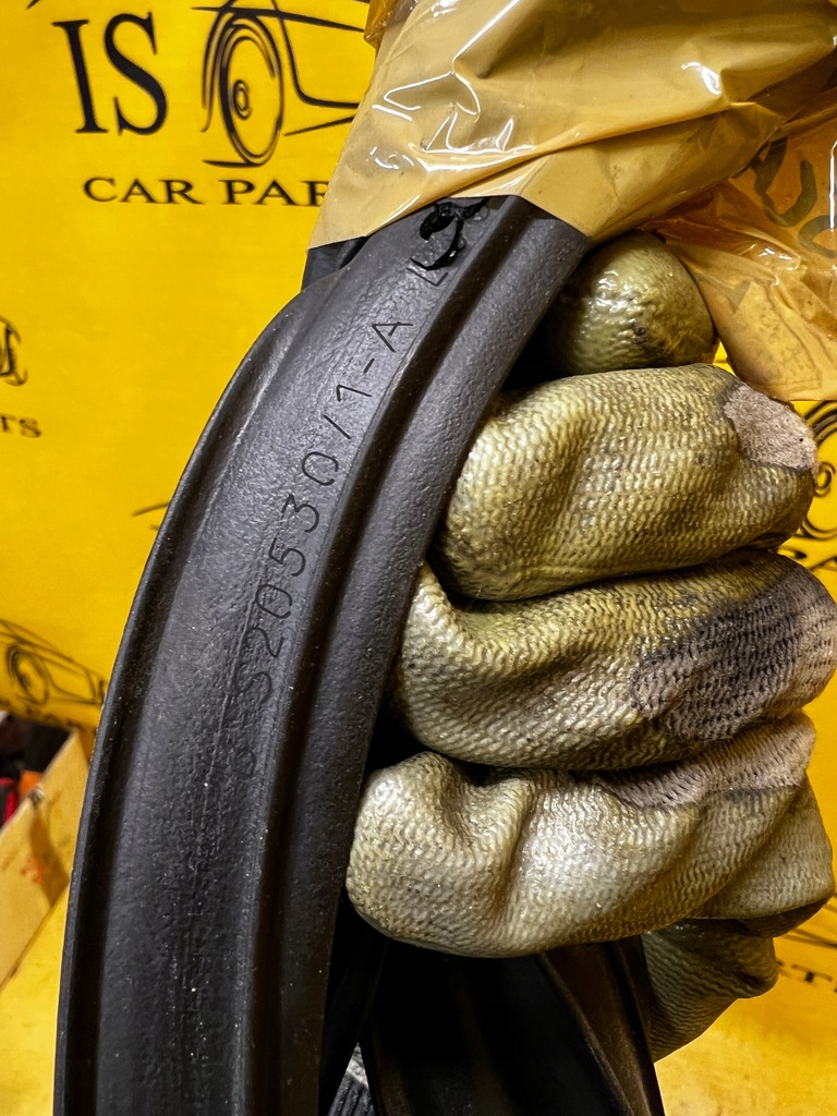 фото №8, Прокладка двері передніх ford kuga mk3 escape mk4