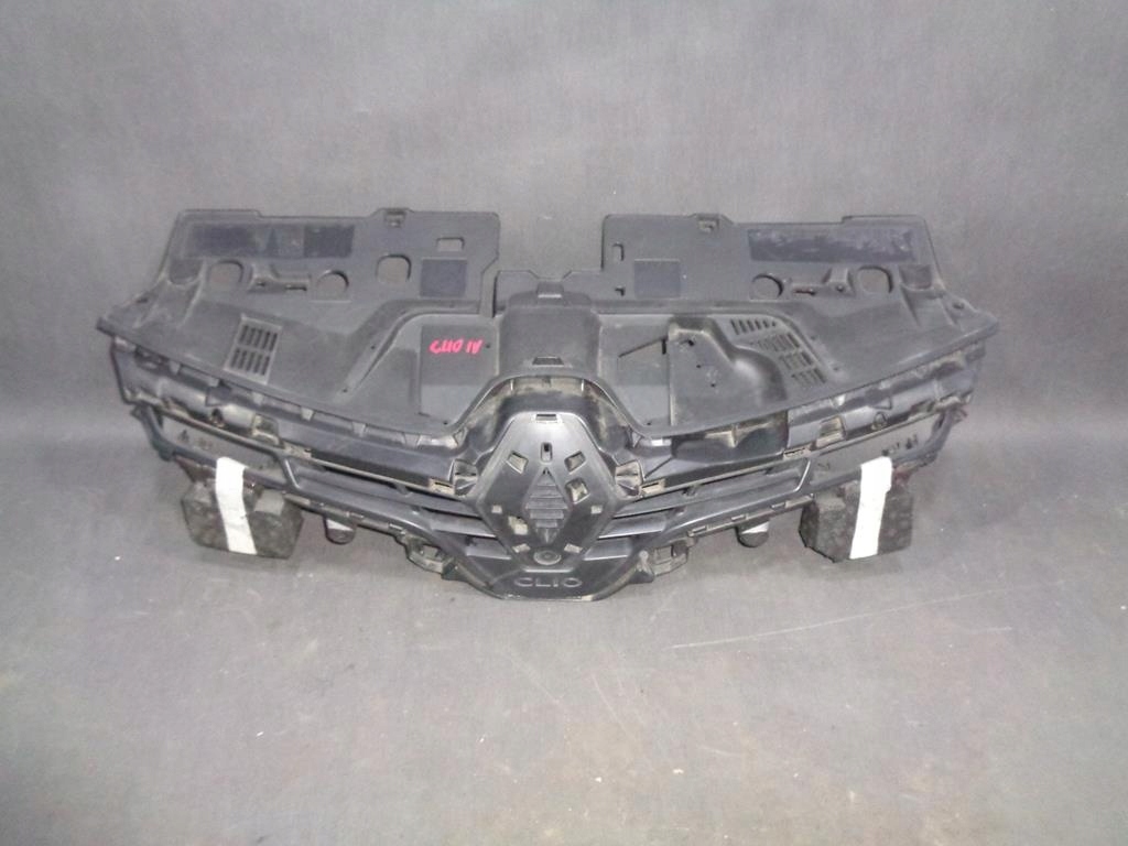 фото №1, Renault clio iv решётка радиатора передняя перед oryg!!!