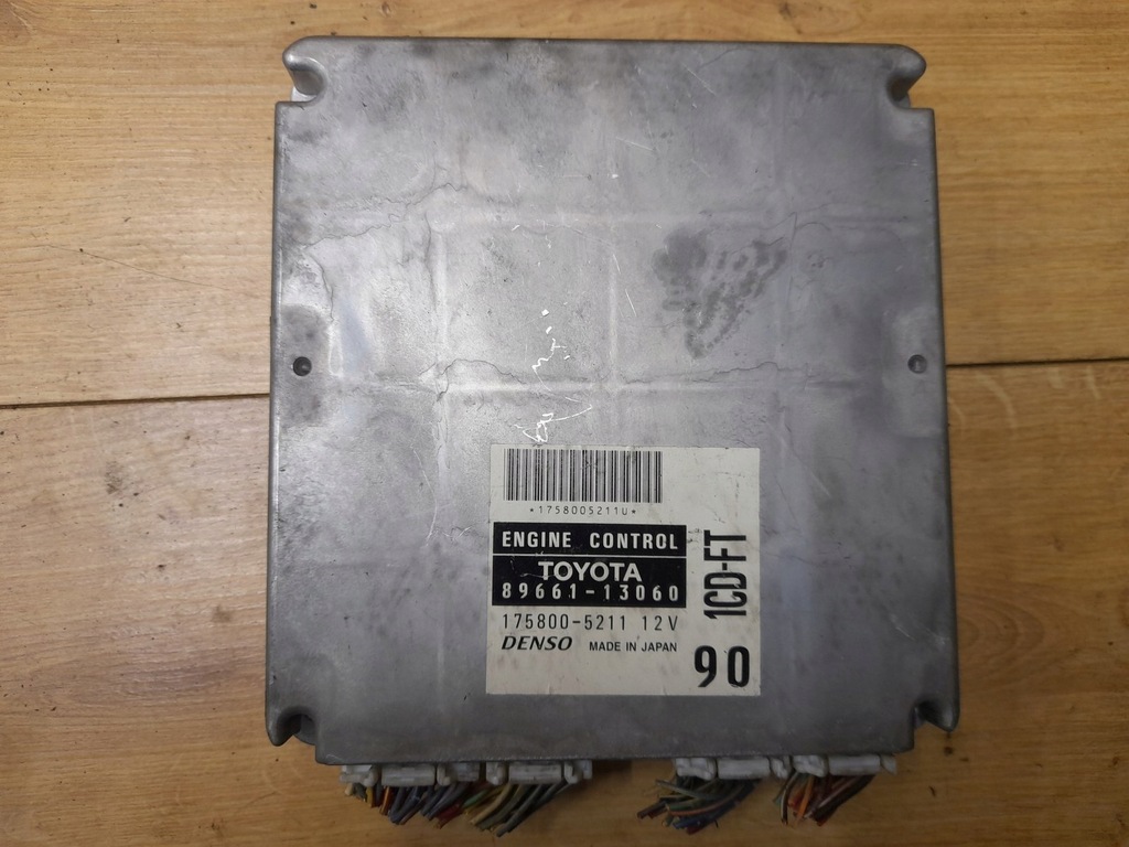 фото №1, Блок управления бортовой компьютер двигателя toyota verso