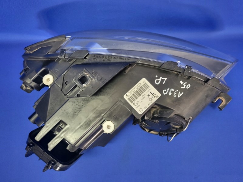 фото №6, Лампа левый перед audi a3 8p