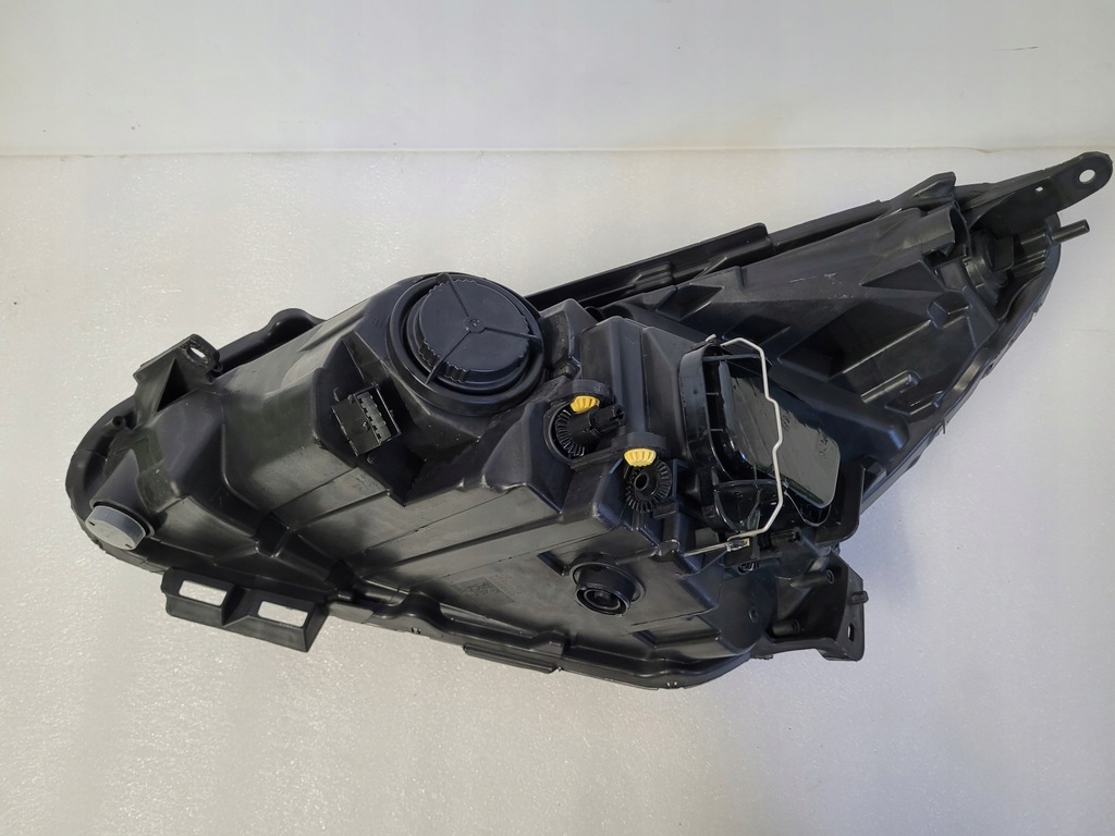 фото №7, Opel corsa d lift лампа правая фара правый 13446802 оригинал