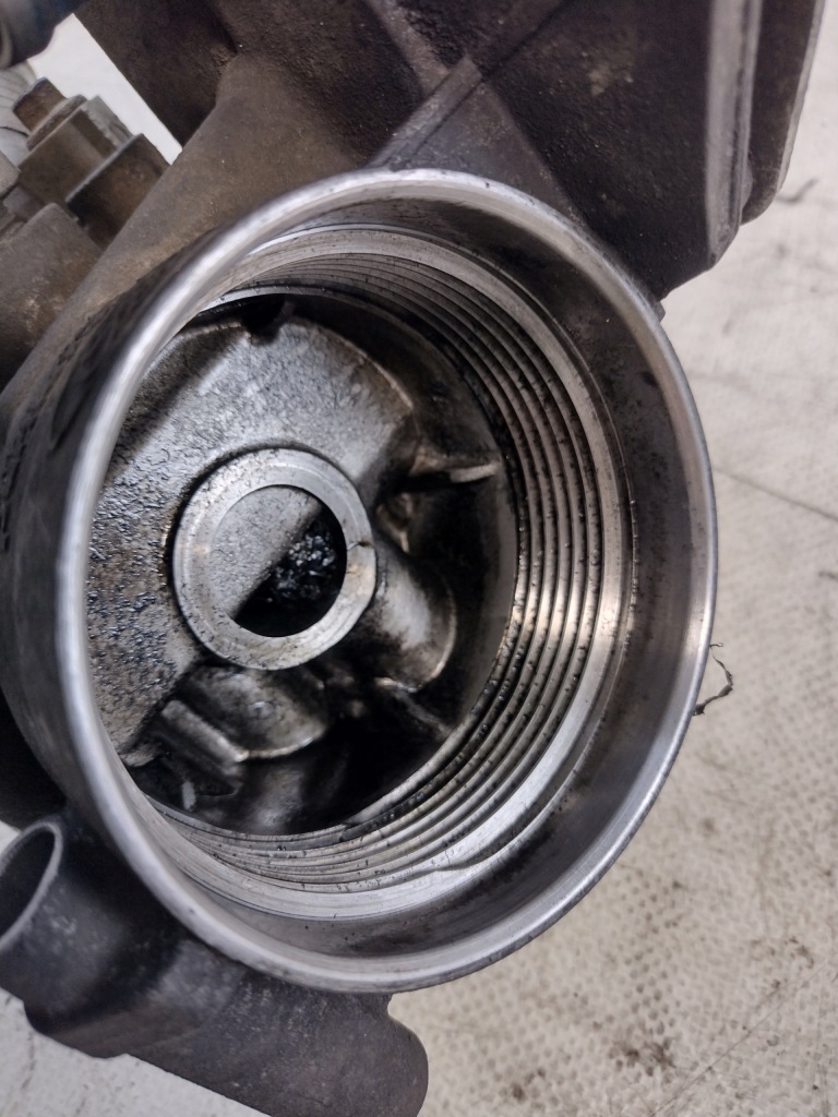 фото №12, Основа фільтра оливи, радіатор оливи citroen jumper ii 2,2hdi 6c1q6b624ac