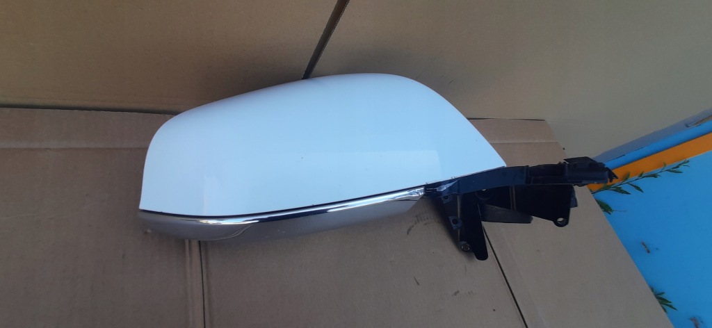 Дзеркало перед праве tesla s 15 pin Недорого