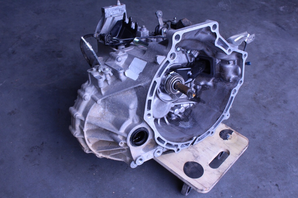 фото №2, Коробка передач передач mazda 3 10r. 2.2d r2