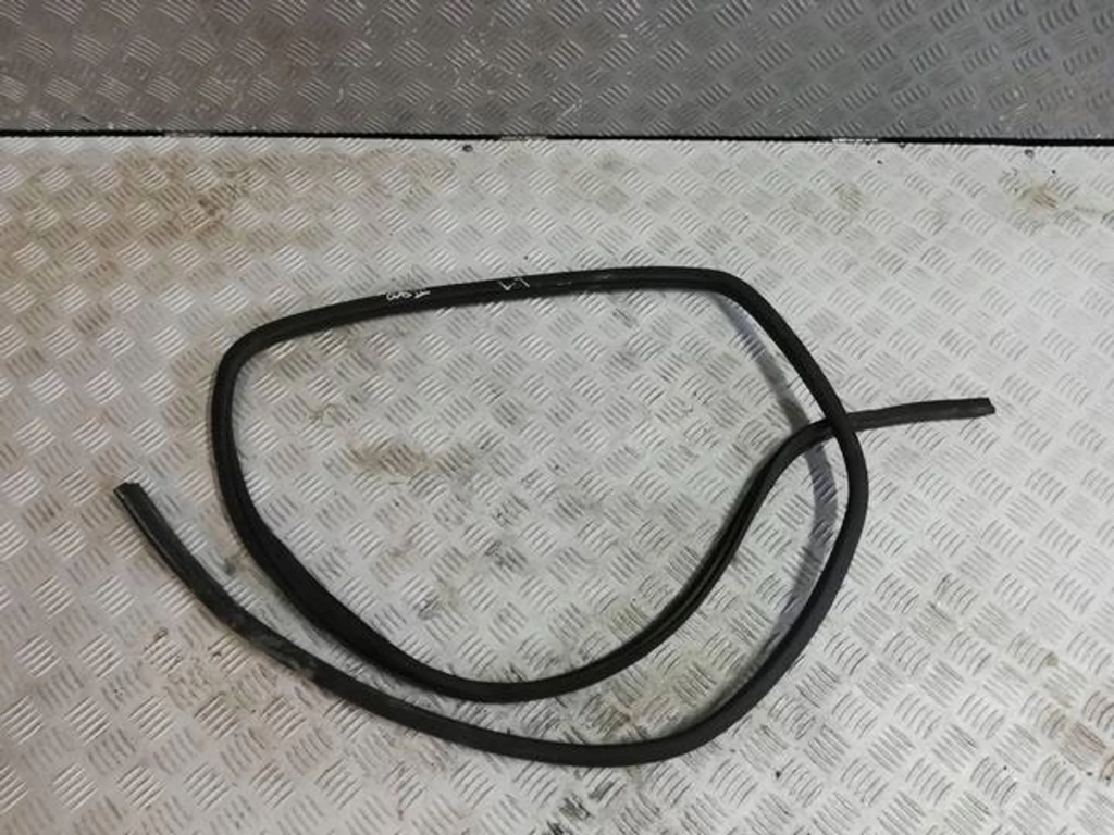 фото №1, Qashqai j11 прокладка дверь задняя левая