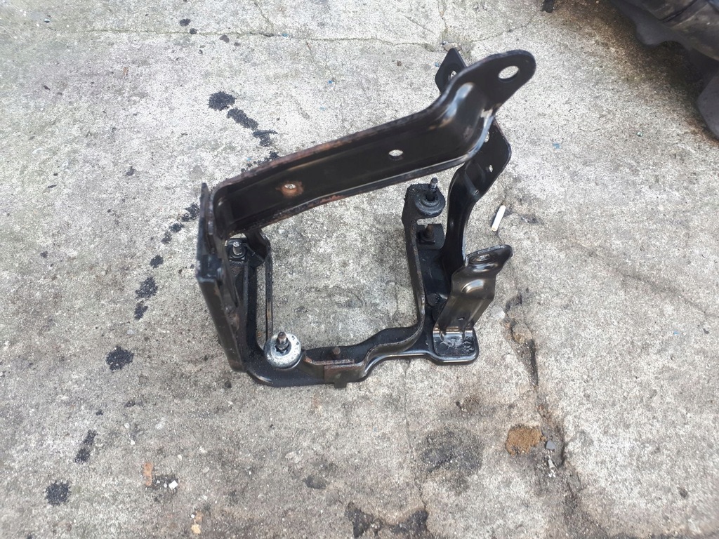 фото №1, Кронштейн насоса корзина focus c-max