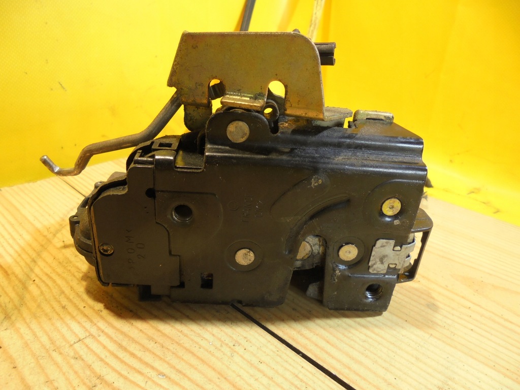 фото №6, Замок ручка правый задняя audi a6 c5 4b0839016b