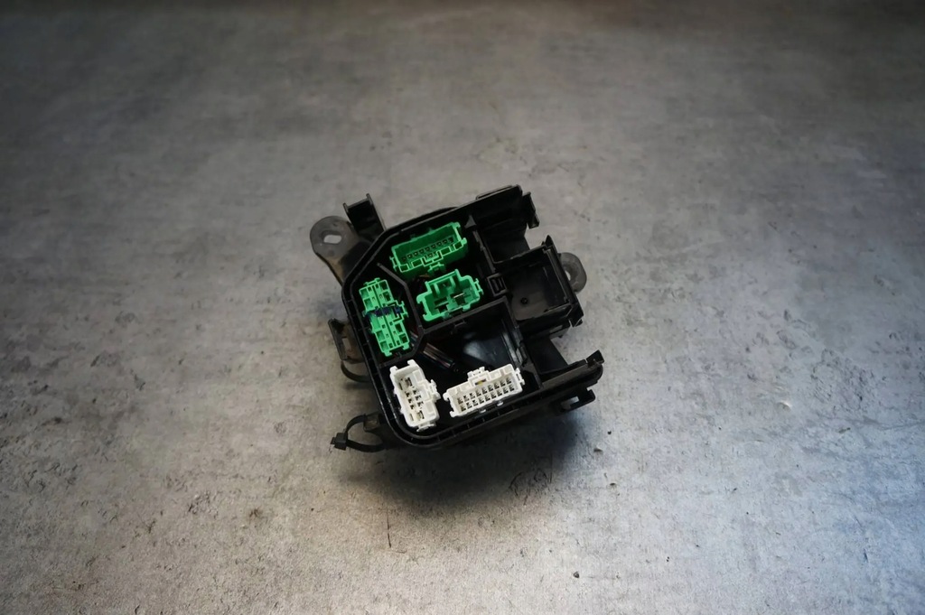 фото №8, Коробка запобіжників реле honda civic x 1.0 vtec turbo