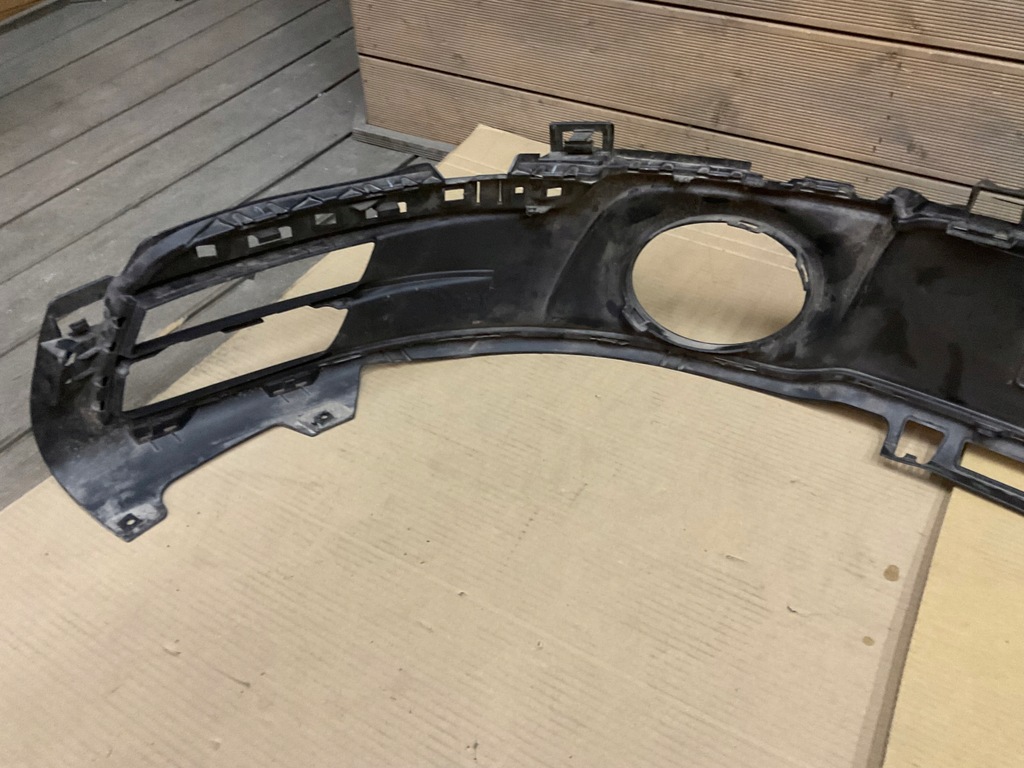 фото №6, Porsche 911 992 спойлер бампера задня накладка 992807983a