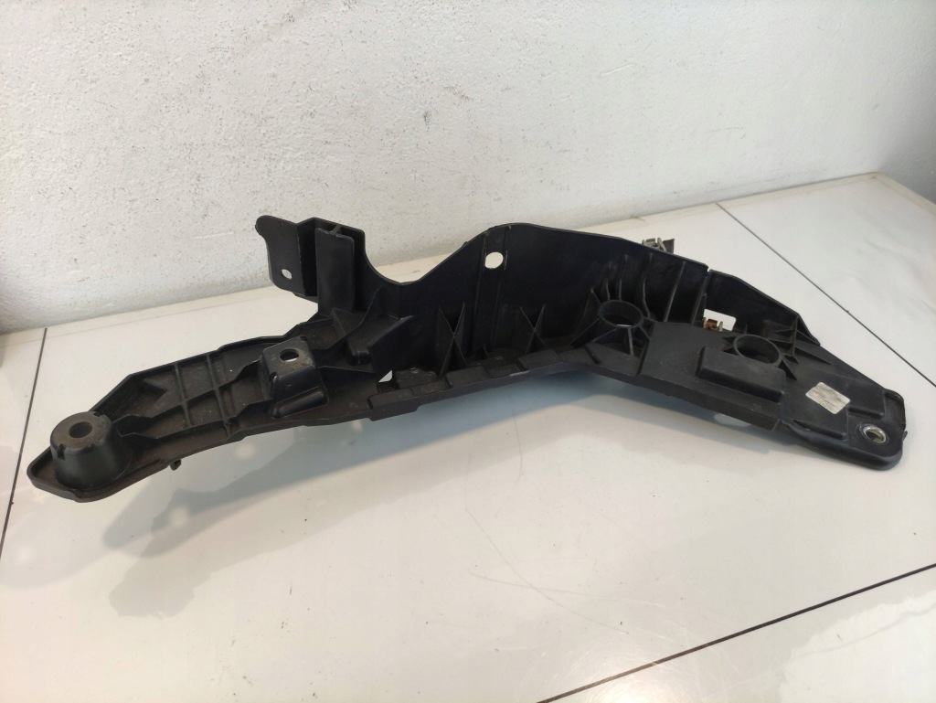 Fiat ducato направляющая кронштейн лампы правый перед 1375162080 Киев