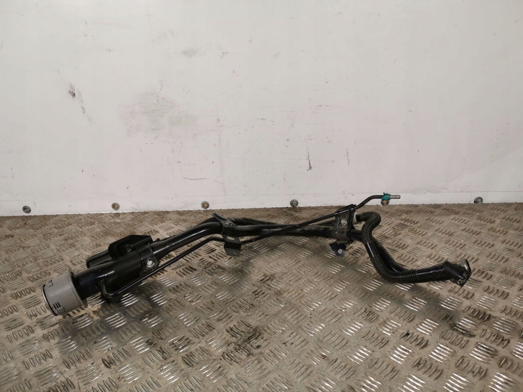 Купити 2019 subaru forester sk заливна горловина пального for19uzpylimovamzdis