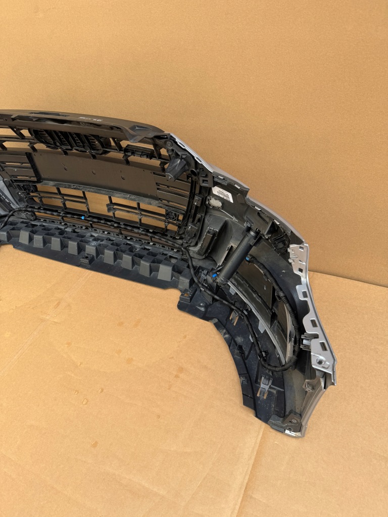 Бампер передний audi a3 8v sedan s-line цвет lz7g 6xpdc омыватель в Украине