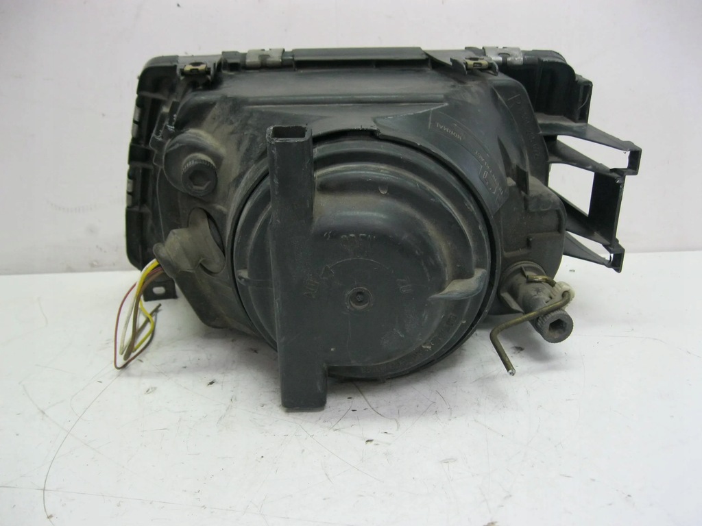 фото №6, Лампа перед права 0301066122 audi 100