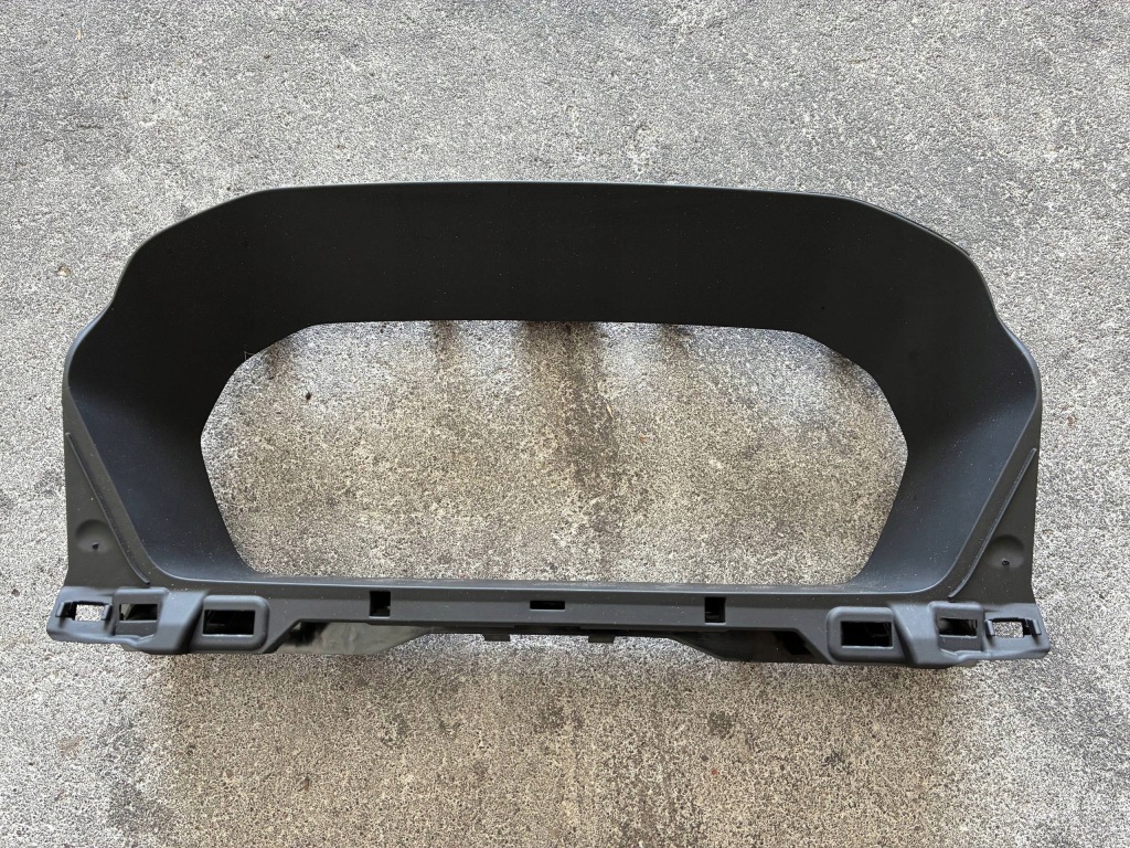 фото №1, Audi a3 s3 rs3 8y рамка защита спидометра 8y0857115a