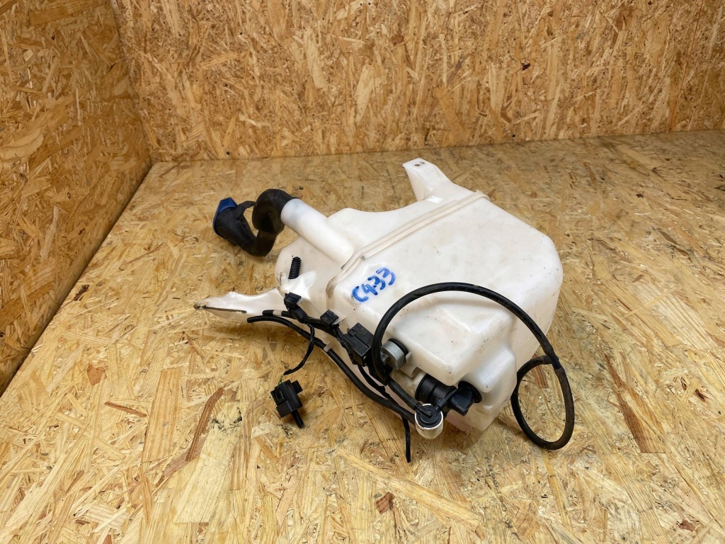 фото №1, Бак жидкость омывателя помпа volvo v60 i s60 ii 31253218 2010-