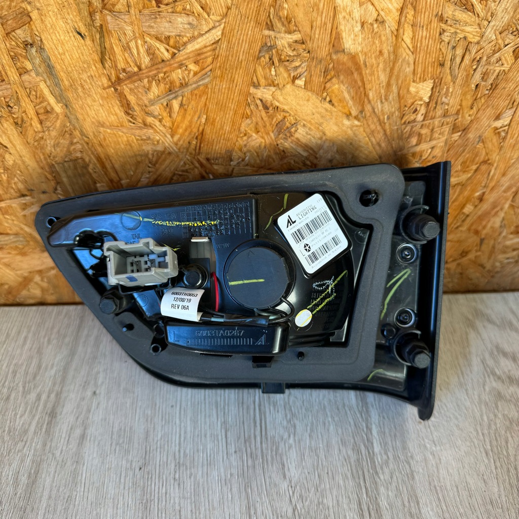 фото №2, Jeep оригинальный номер p55112685ab