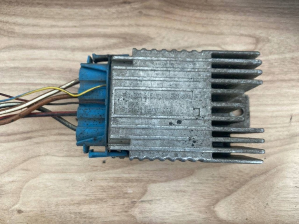 фото №1, Блок керування / модуль вентиляторів mercedes-benz e w210 1998 a0225456232