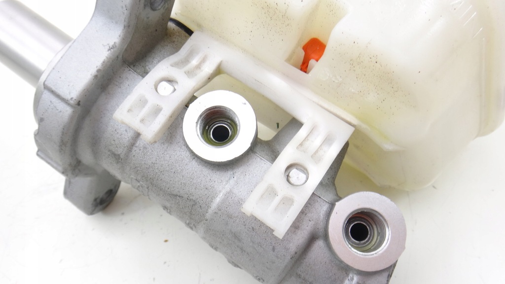 фото №8, Ford mustang 2.3 16- помпа усилитель тормозов бачок