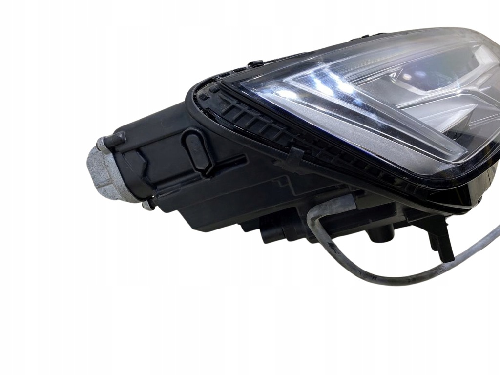 фото №10, Лампа правий перед full led audi a4 b9 8w0941034