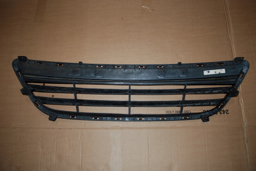 фото №8, Hyundai i20 i lift 12-15 решётка бампера средняя решётка радиатора решётка радиатора 86561-4p500