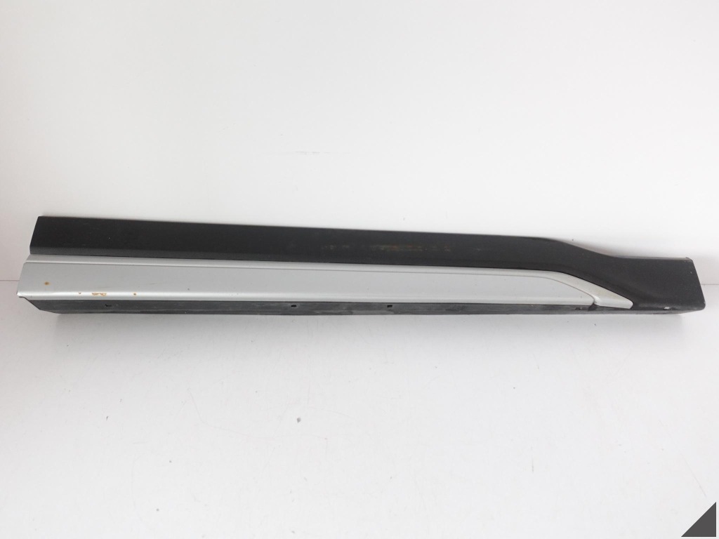 фото №1, Subaru forester v sk 5 18- молдинг na дверь правая перед