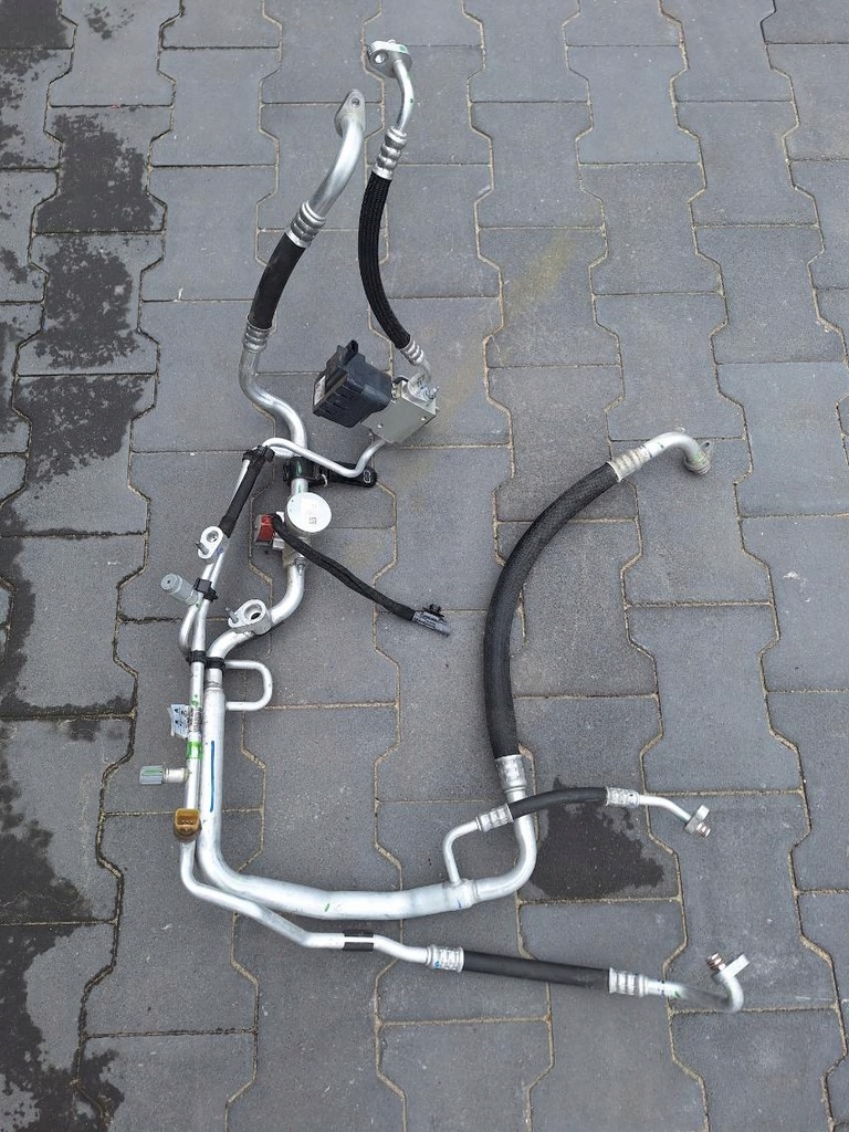 фото №1, Citroen peugeot e-208 opel шланг кондиціонера дроти трубки клапани