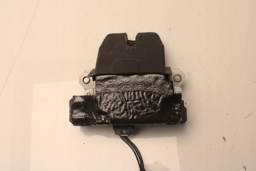 фото №5, Land rover freelander ii 06r- замок крышки багажника задняя 6h52-a442a66-ab