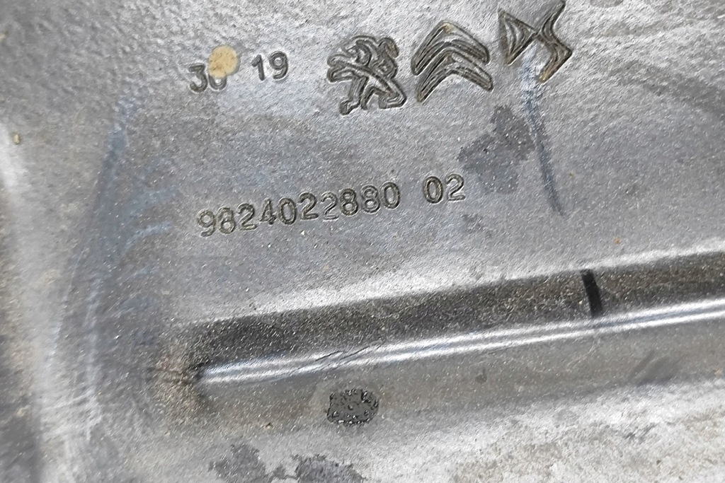 фото №7, Citroën ds7 halter für batterie-wasserheizelement 9824022880 1.6i 165kw 202