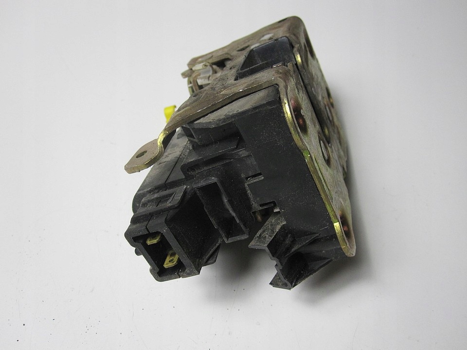 фото №4, Замок дверь передний правый renault kangoo 01r