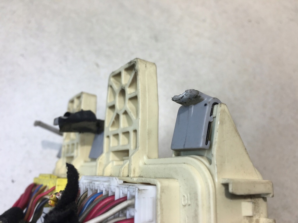 фото №7, Коробка запобіжників elantra iii 2.0 crdi 91110-2d001