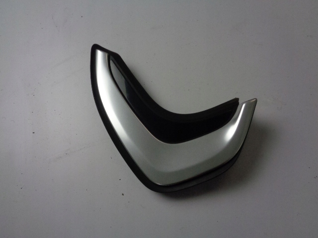 фото №1, Молдинг стойка правый задняя bmw serii 1 f40 2019-