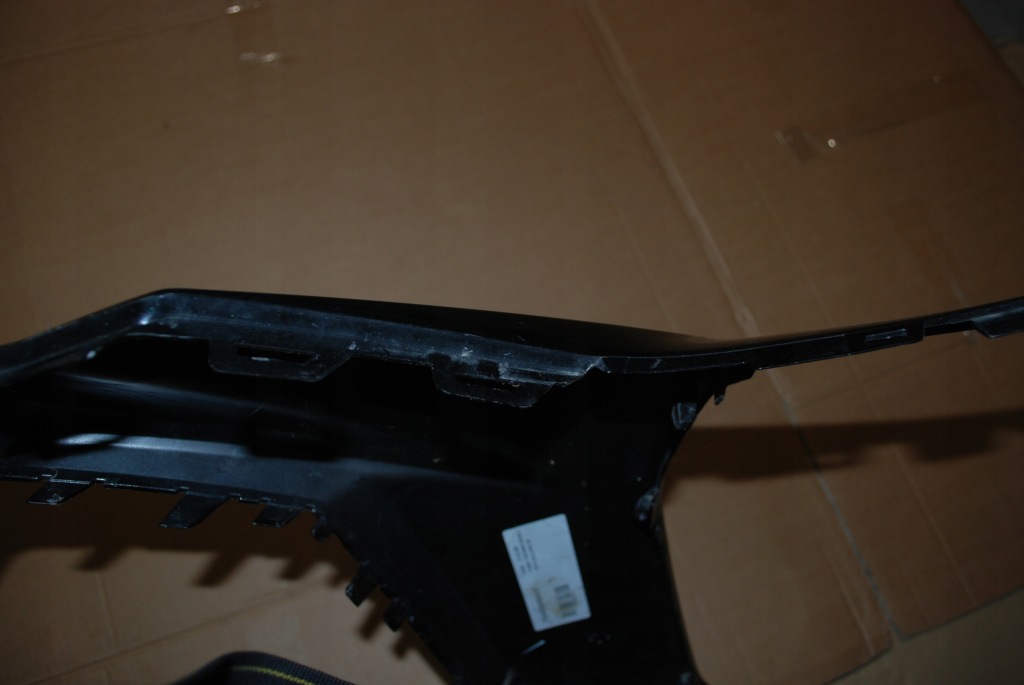 Купити Бампер перед лівий кутик audi q3 ii 83a s-line 83a807437