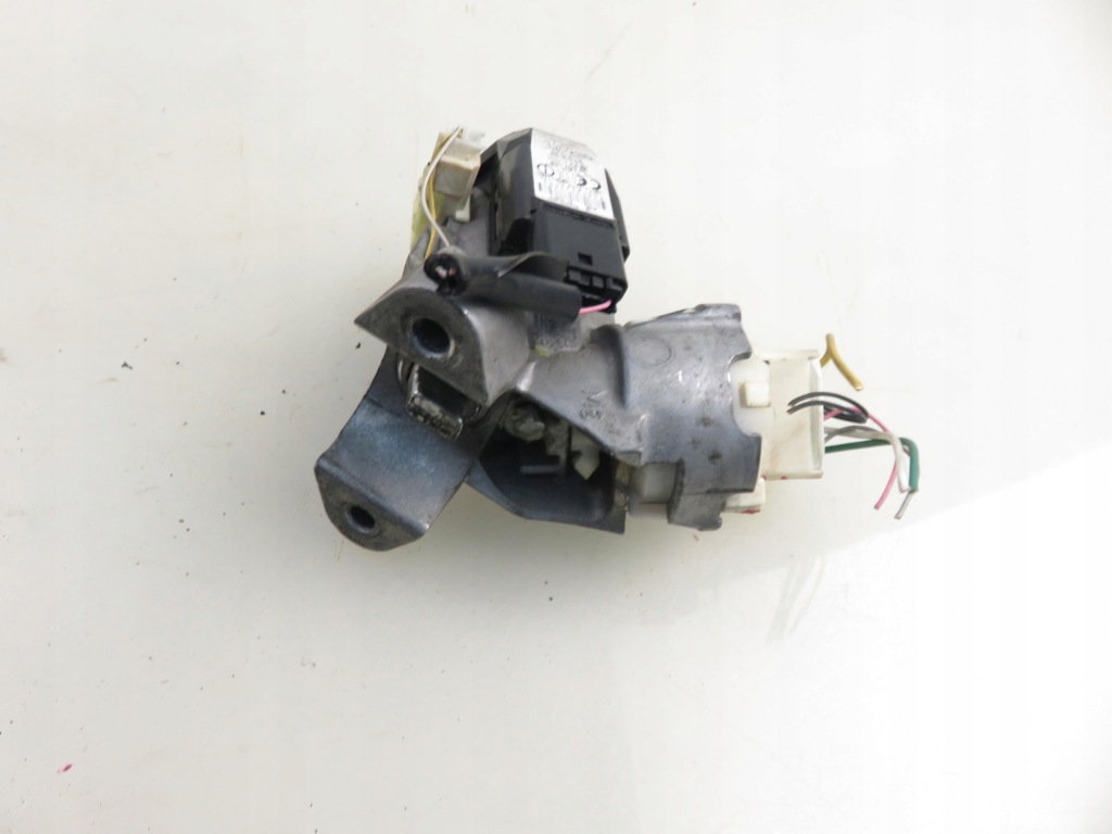 Замок зажигания toyota yaris ii p9 450202216 Оригинал