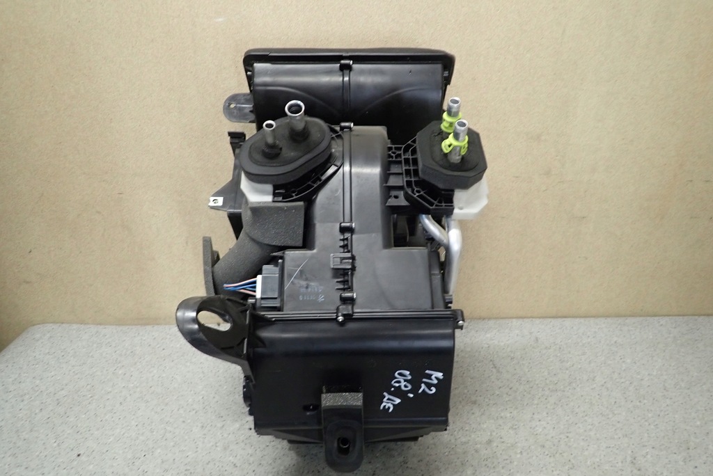 фото №6, Mazda2 mazda 2 ii 08- корпус отопителя