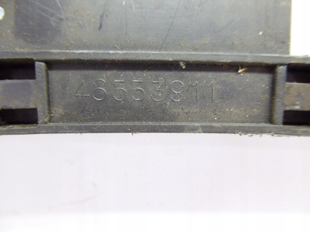 фото №3, Alfa romeo 147 напрямна скло перед права 3d