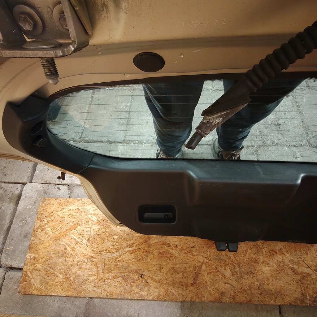 фото №11, Крышка багажника багажника задняя задняя ford fiesta mk7 mk-7 серебристая