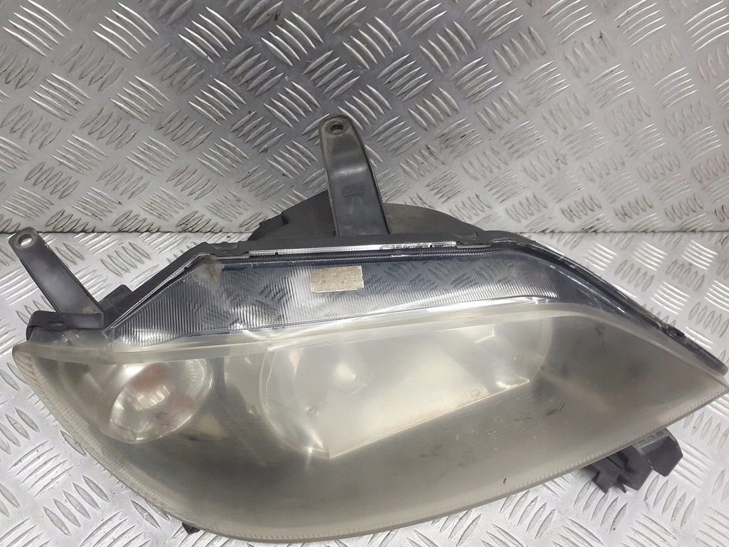 фото №7, Лампа правая передняя mazda 2 dy