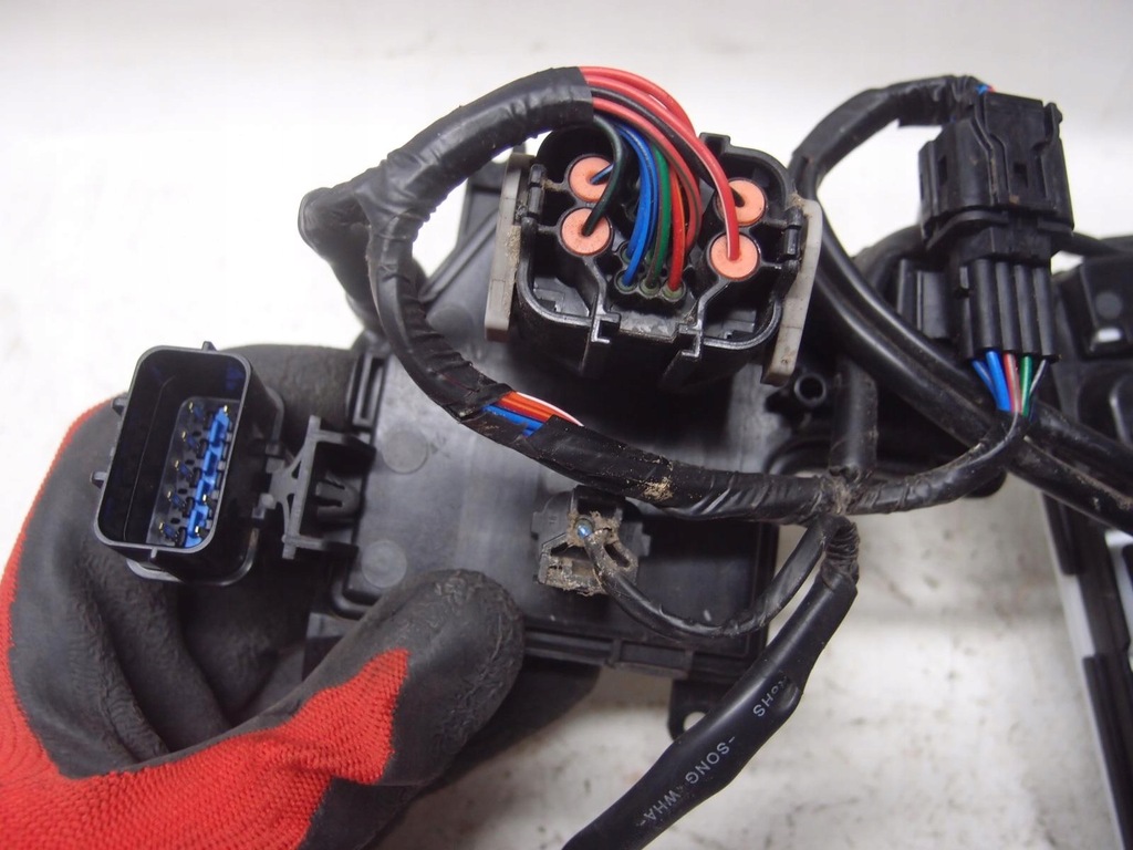 фото №11, Панель зарядки hyundai kona