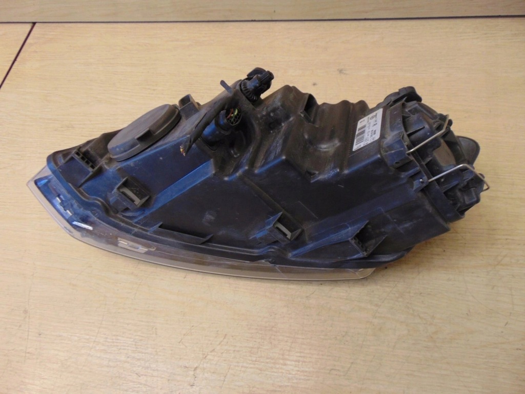 фото №12, Лампа правая перед vw polo 6r оригинал europa