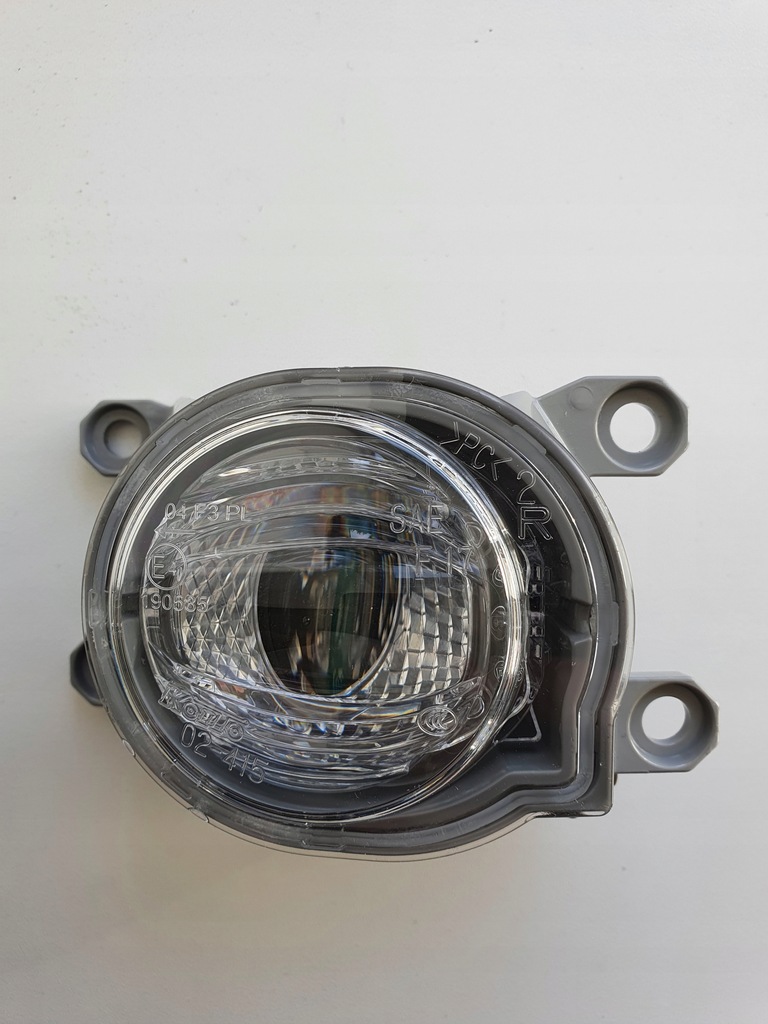 фото №1, Toyota corolla e21 yaris iv противотуманная фара led правый