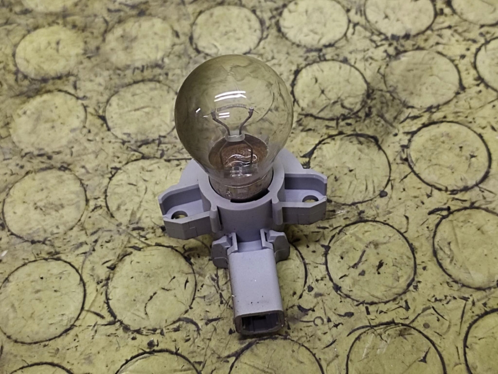 фото №7, Alfa romeo 147 лампа правый задняя w крышка 60693791