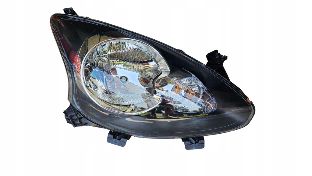 фото №1, Лампа права перед toyota aygo i 81110-0h010